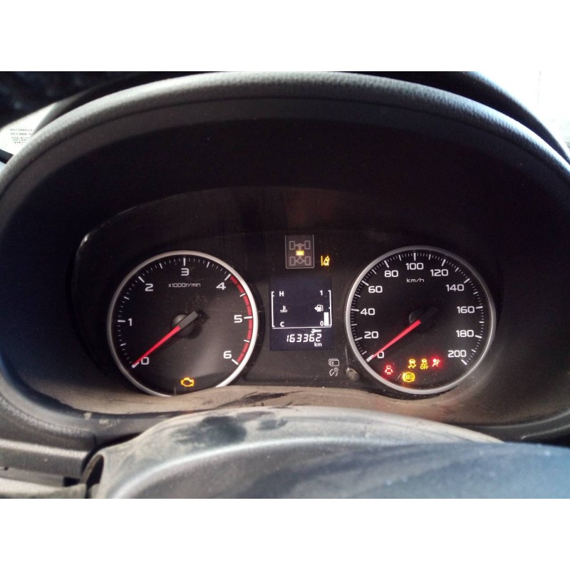 Recambio de cuadro instrumentos para mitsubishi l 200 diamant edition 4wd referencia OEM IAM 8100B996 0T31746 E3-A1-19-4