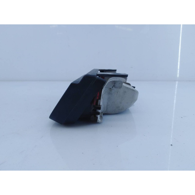 Recambio de luz central de freno para nissan patrol gr (y61) gr s referencia OEM IAM   E1-A4-7-1