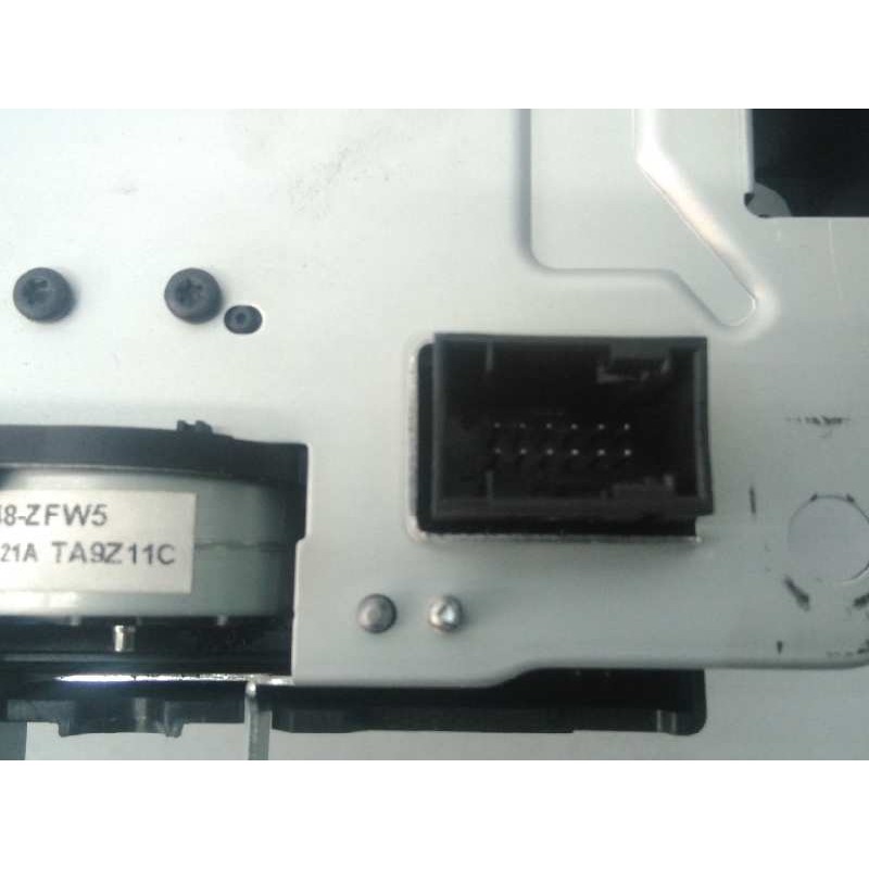 Recambio de pantalla multifuncion para peugeot 5008 allure referencia OEM IAM 96665877 15833553 E3-B2-40-3