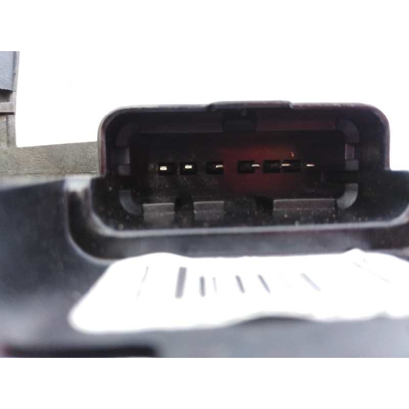 Recambio de cerradura puerta delantera derecha para peugeot partner kombi active referencia OEM IAM 1803500451 3353N0309I2 E1-A4