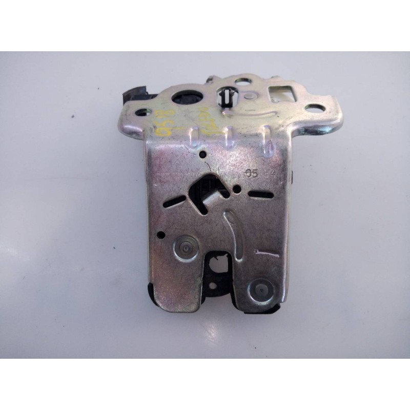 Recambio de cerradura maletero / porton para seat toledo (kg3) style referencia OEM IAM   E1-B6-3-2