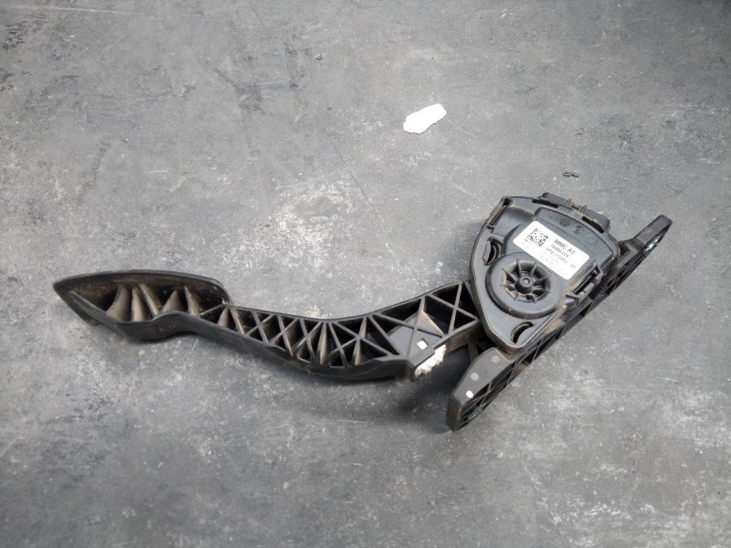 Recambio de pedal acelerador para mitsubishi l 200 diamant edition 4wd referencia OEM IAM 1600A149 6PV31208301 