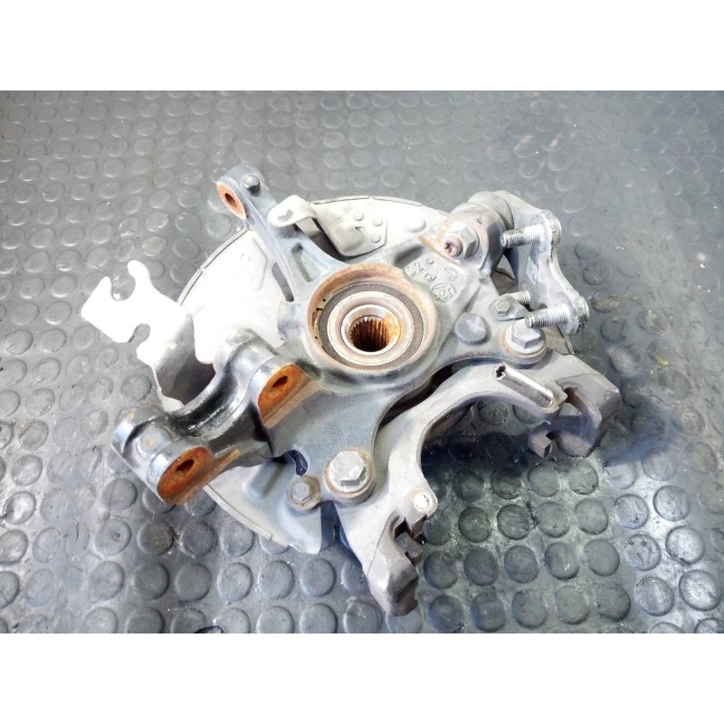 Recambio de mangueta delantera derecha para peugeot 3008 gt line referencia OEM IAM   P1-B5-32