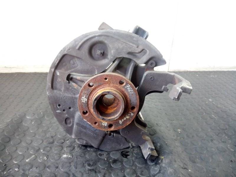 Recambio de mangueta delantera derecha para peugeot 3008 gt line referencia OEM IAM   P1-B5-32