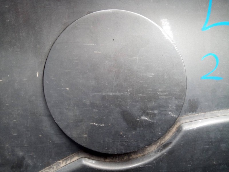 Recambio de tapa exterior combustible para mitsubishi l 200 diamant edition 4wd referencia OEM IAM   