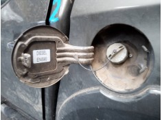 Recambio de tapa exterior combustible para mitsubishi l 200 diamant edition 4wd referencia OEM IAM    2