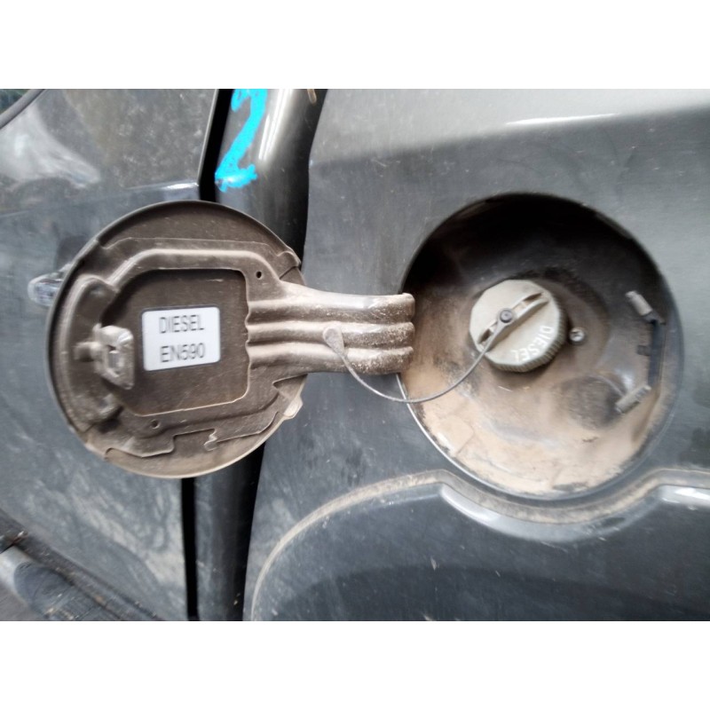 Recambio de tapa exterior combustible para mitsubishi l 200 diamant edition 4wd referencia OEM IAM   