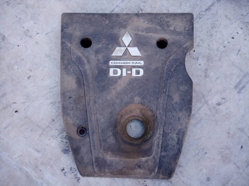 Recambio de tapa motor para mitsubishi l 200 diamant edition 4wd referencia OEM IAM   