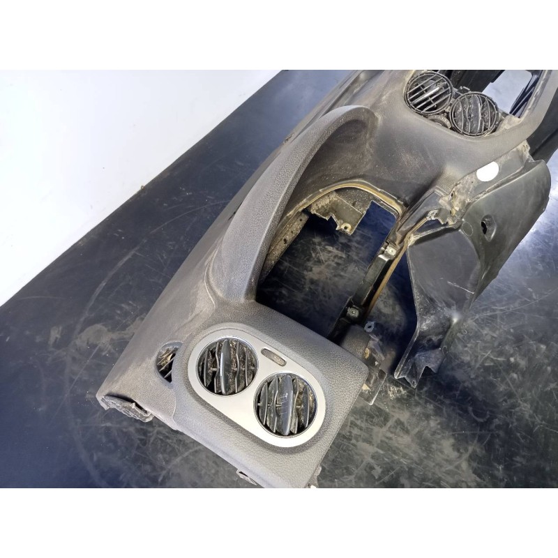 Recambio de salpicadero para volkswagen tiguan (5n1) 1.4 16v tsi referencia OEM IAM 5N0010718F  P1-A4-15