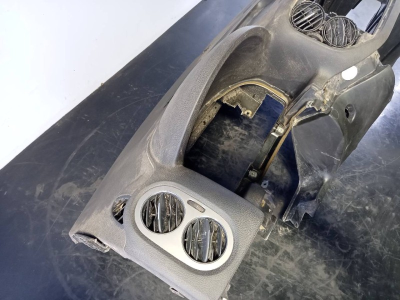 Recambio de salpicadero para volkswagen tiguan (5n1) 1.4 16v tsi referencia OEM IAM 5N0010718F  P1-A4-15