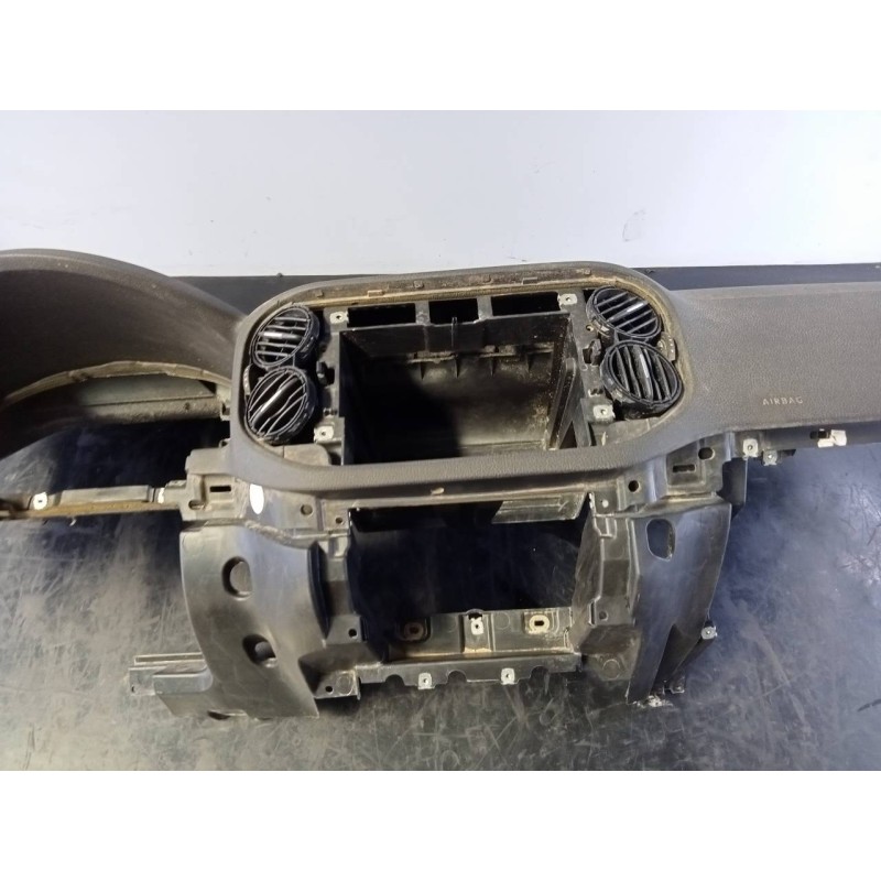 Recambio de salpicadero para volkswagen tiguan (5n1) 1.4 16v tsi referencia OEM IAM 5N0010718F  P1-A4-15