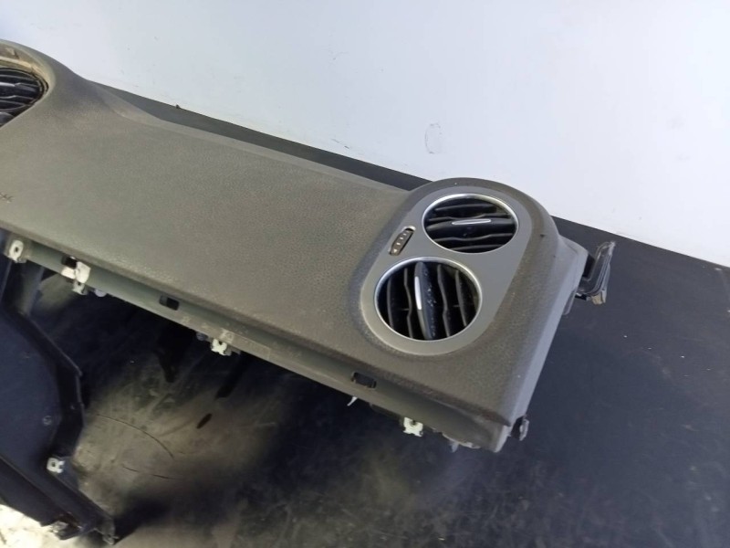 Recambio de salpicadero para volkswagen tiguan (5n1) 1.4 16v tsi referencia OEM IAM 5N0010718F  P1-A4-15