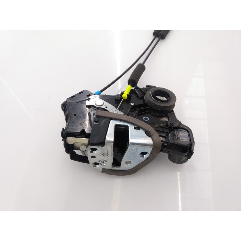 Recambio de cerradura puerta delantera derecha para toyota land cruiser (j15) gx referencia OEM IAM A046693  E2-B4-29-1