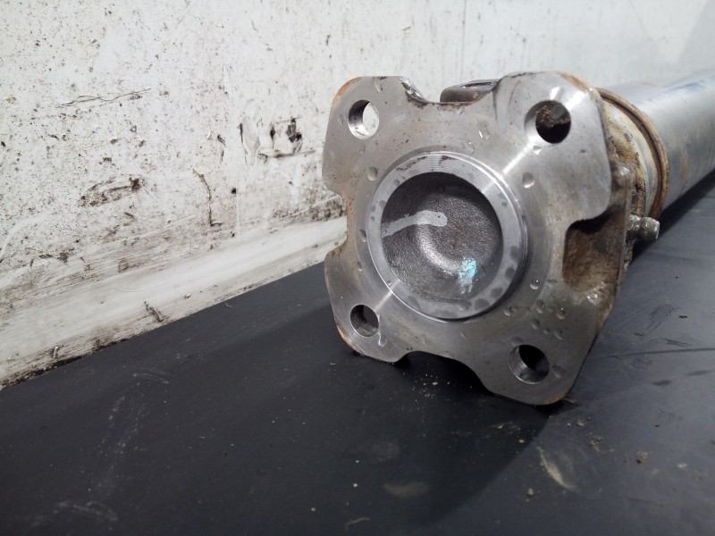 Recambio de transmision central delantera para mitsubishi l 200 diamant edition 4wd referencia OEM IAM   P1-A1-58