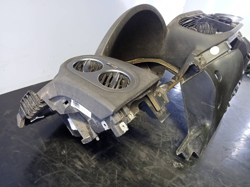 Recambio de salpicadero para volkswagen tiguan (5n1) 1.4 16v tsi referencia OEM IAM 5N0010718F  P1-A4-15