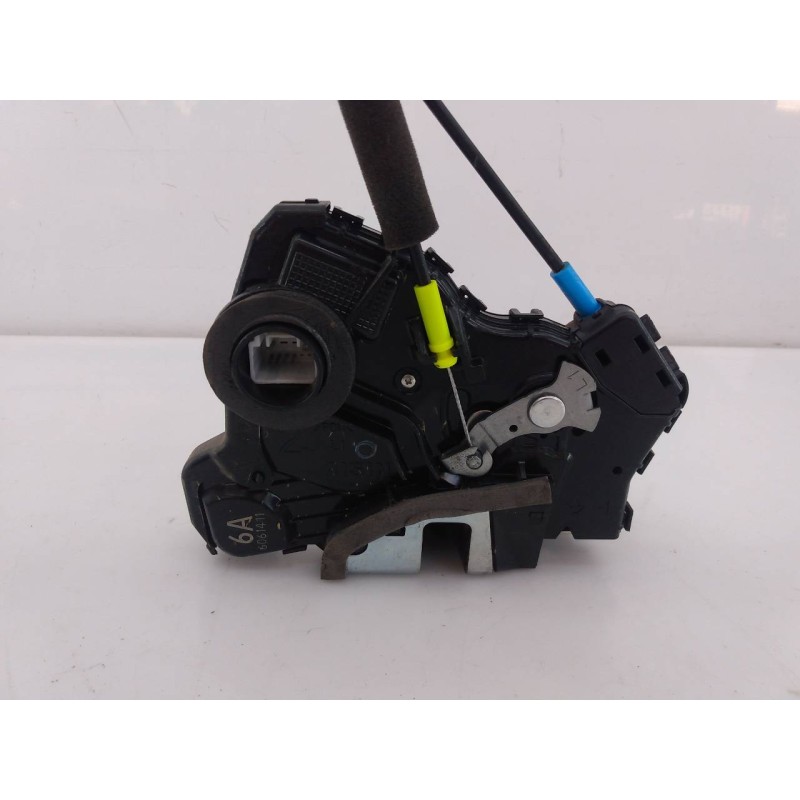 Recambio de cerradura puerta delantera izquierda para toyota land cruiser (j15) gx referencia OEM IAM 6A6061411  E2-B4-30-1