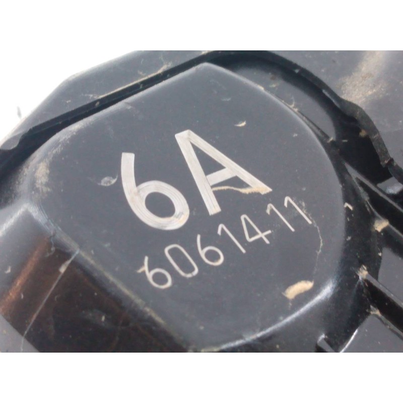Recambio de cerradura puerta delantera izquierda para toyota land cruiser (j15) gx referencia OEM IAM 6A6061411  E2-B4-30-1