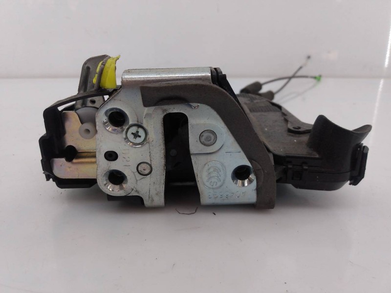 Recambio de cerradura puerta delantera izquierda para toyota land cruiser (j15) gx referencia OEM IAM 6A6061411  E2-B4-30-1