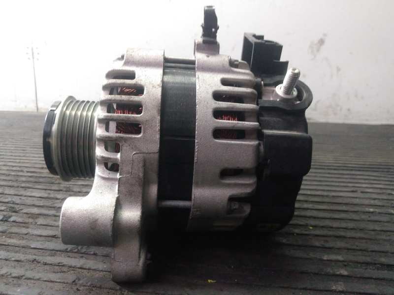 Recambio de alternador para kia stonic (ybcuv) vision referencia OEM IAM 3730004950 8400383 P3-A4-18-3