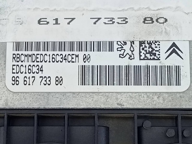 Recambio de centralita motor uce para citroën c4 berlina collection referencia OEM IAM 9661773380 EDC13C34 E3-B2-30-1