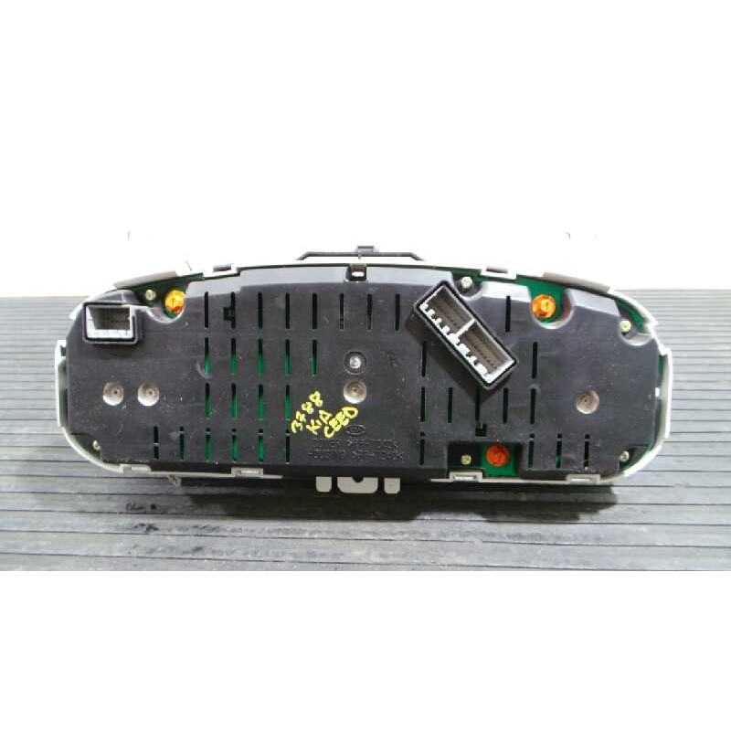 Recambio de cuadro instrumentos para kia cee´d concept referencia OEM IAM 940031H090  E2-B5-14-1
