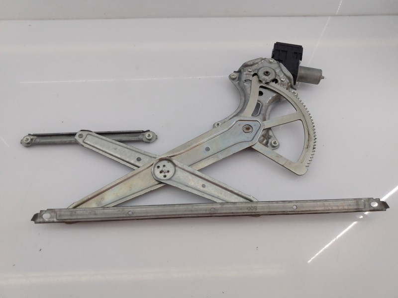 Recambio de elevalunas delantero izquierdo para toyota land cruiser (j15) gx referencia OEM IAM 0620204551  E1-B3-31-1