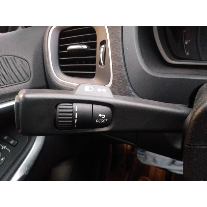 Recambio de mando intermitentes para volvo v40 momentum referencia OEM IAM   