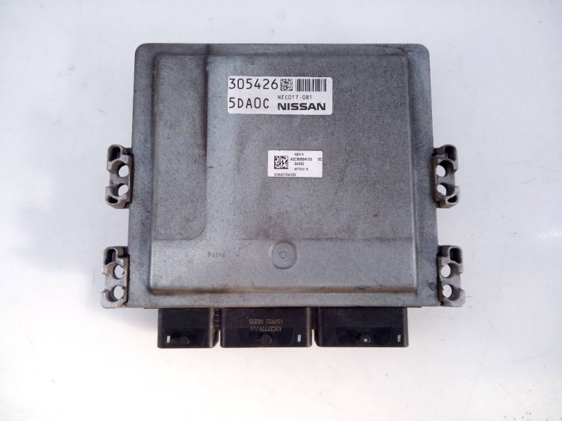 Recambio de centralita motor uce para infiniti q30 q30 referencia OEM IAM 237035DA0B A2C99241200 E3-B4-32-4