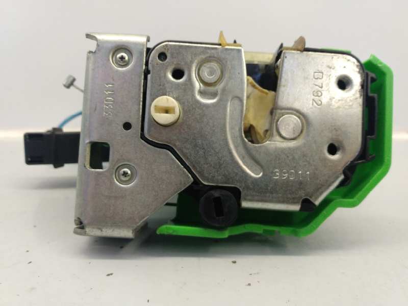 Recambio de cerradura puerta trasera derecha para alfa romeo giulietta (191) distinctive referencia OEM IAM B792 39D11 E2-B2-10-