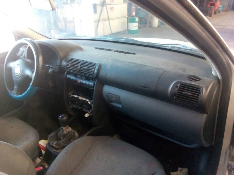 seat toledo (1m2) del año 2000