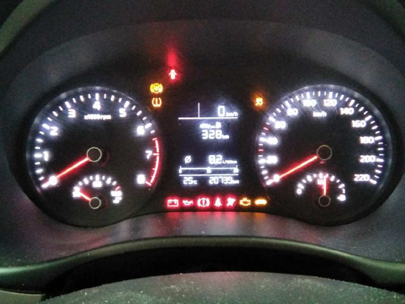 Recambio de cuadro instrumentos para kia stonic (ybcuv) vision referencia OEM IAM 94003H8160 69241711060248 E3-A2-3-1