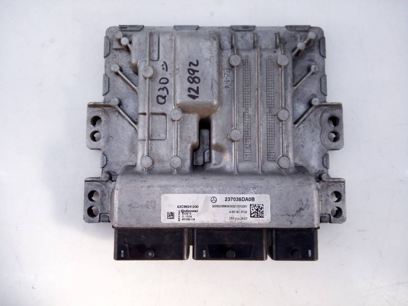 Recambio de centralita motor uce para infiniti q30 q30 referencia OEM IAM 237035DA0B A2C99241200 E3-B4-32-4