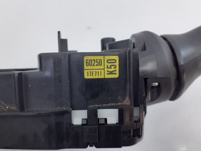 Recambio de mando intermitentes para toyota land cruiser (j15) gx referencia OEM IAM 17F711 17F463 E3-B2-18-4