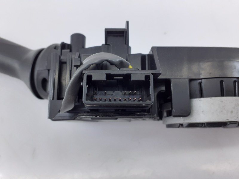 Recambio de mando intermitentes para toyota land cruiser (j15) gx referencia OEM IAM 17F711 17F463 E3-B2-18-4