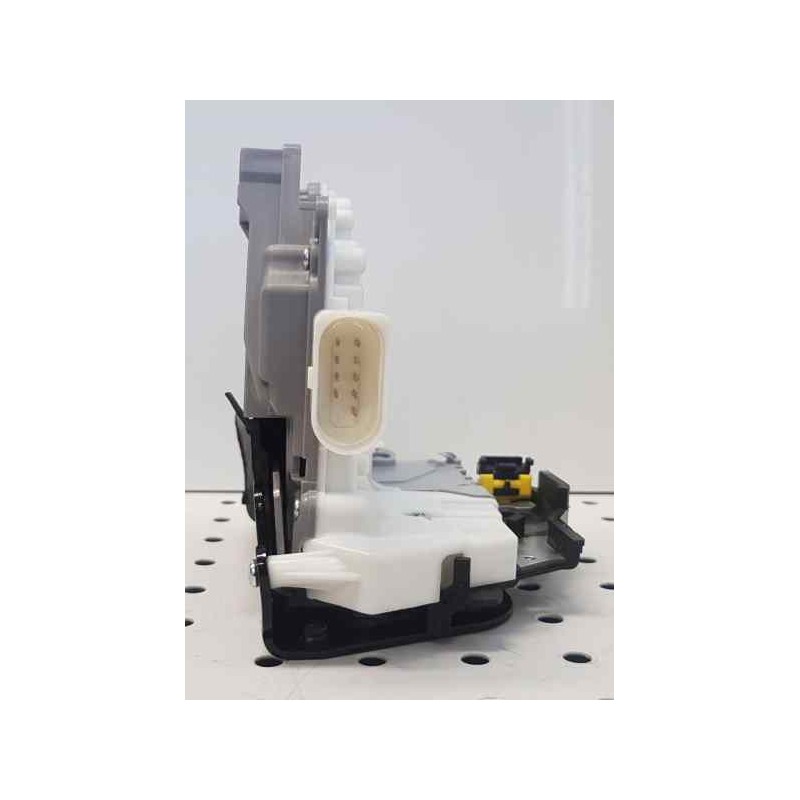 Recambio de cerradura puerta delantera derecha para universal cerradura delantera derecha vw-seat-skoda referencia OEM IAM 3C183