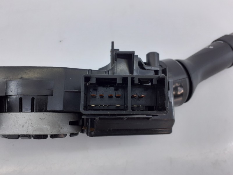 Recambio de mando intermitentes para toyota land cruiser (j15) gx referencia OEM IAM 17F711 17F463 E3-B2-18-4