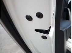 CERRADURA PUERTA TRASERA IZQUIERDA 