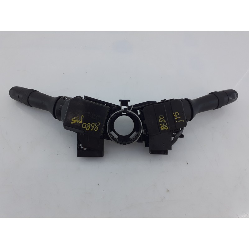 Recambio de mando intermitentes para toyota land cruiser (j15) gx referencia OEM IAM 17F711 17F463 E3-B2-18-4