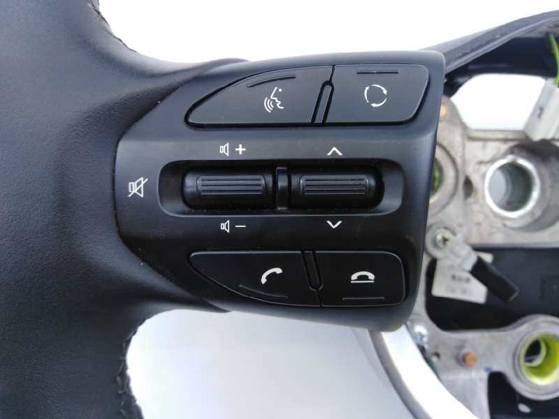 Recambio de volante para kia stonic (ybcuv) vision referencia OEM IAM 171107091106  E2-B5-2-2