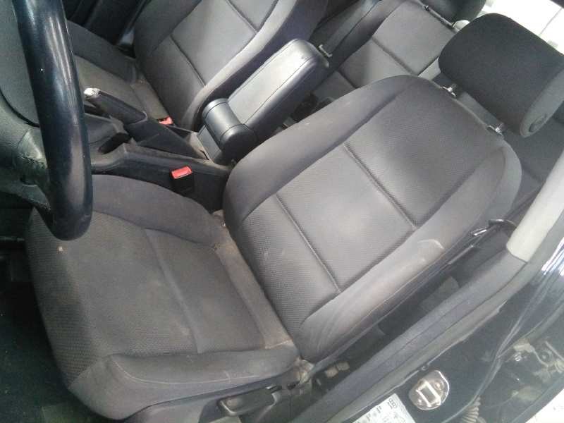 audi a4 berlina (8e) del año 2000