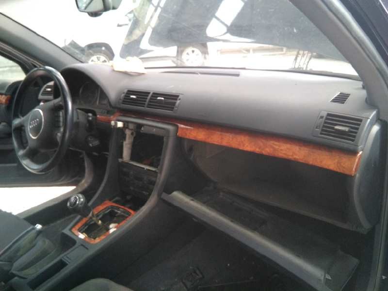 audi a4 berlina (8e) del año 2000