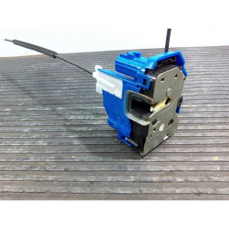 Recambio de cerradura puerta delantera derecha para fiat 500 l (330) pop star referencia OEM IAM 51930018  E2-B2-61-1