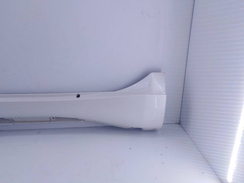 Recambio de estribo izquierdo para toyota land cruiser (j15) gx referencia OEM IAM   E6-A3-9