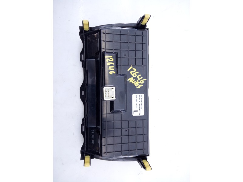 Recambio de mando climatizador para toyota auris active referencia OEM IAM 5590002221  E3-B2-12-2
