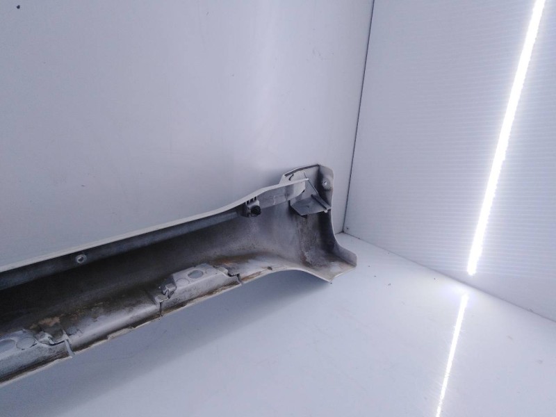 Recambio de estribo izquierdo para toyota land cruiser (j15) gx referencia OEM IAM   E6-A3-9