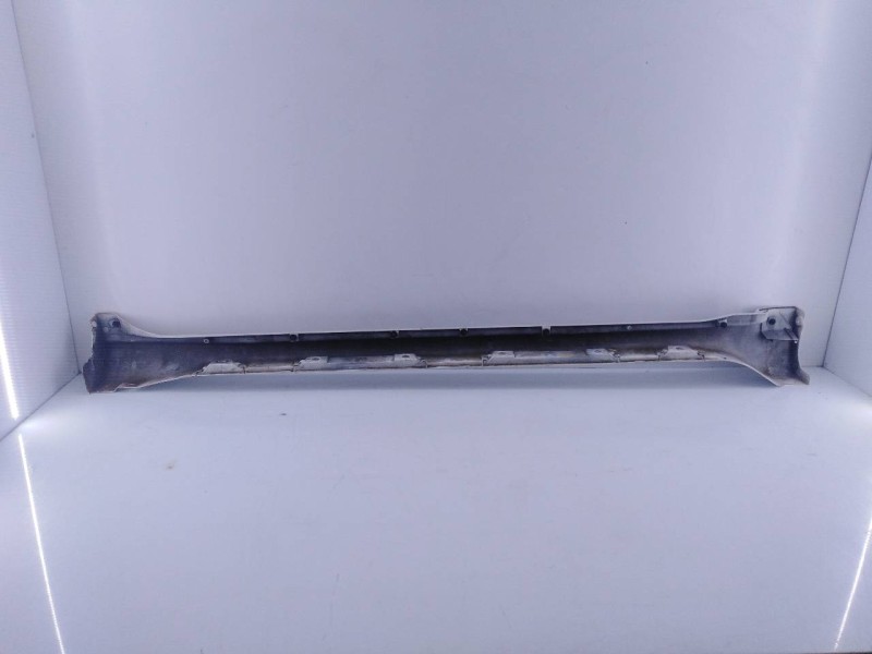 Recambio de estribo izquierdo para toyota land cruiser (j15) gx referencia OEM IAM   E6-A3-9