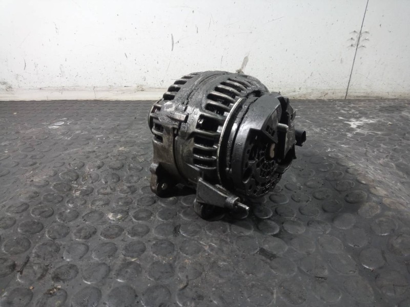 Recambio de alternador para mitsubishi outlander (cw0) challenge 4wd referencia OEM IAM 06F903023F  P3-B5-23-1