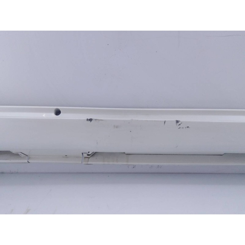 Recambio de estribo izquierdo para toyota land cruiser (j15) gx referencia OEM IAM   E6-A3-9