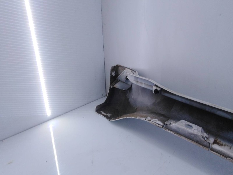 Recambio de estribo derecho para toyota land cruiser (j15) gx referencia OEM IAM   E6-A3-9