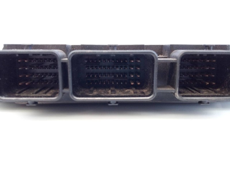 Recambio de centralita motor uce para citroën c4 coupe vtr referencia OEM IAM 9663755480 0281013868 E3-B2-49-2